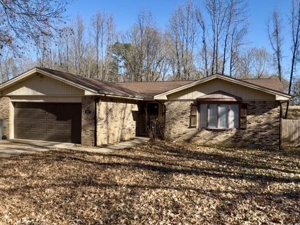 301 Foxfire Drive, Paragould, AR 72450