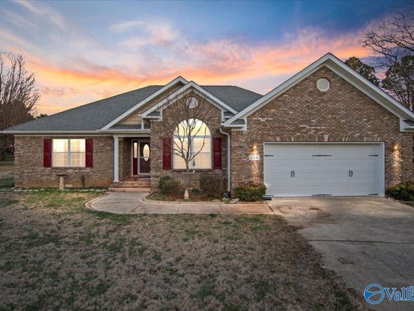 104 Peach Grove Lane, Meridianville, AL 35759
