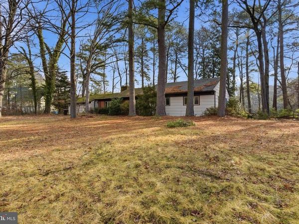 8539 MARLBORO DRIVE, DELMAR, MD 21875