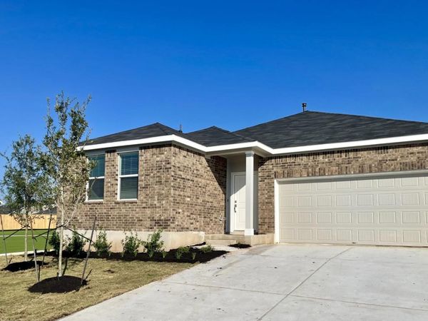 234 Magalia LN , Kyle, TX 78640