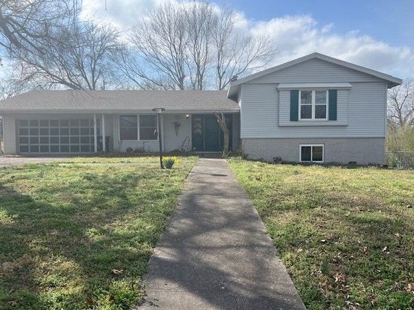 304 Battle Street, Prairie Grove, AR 72753