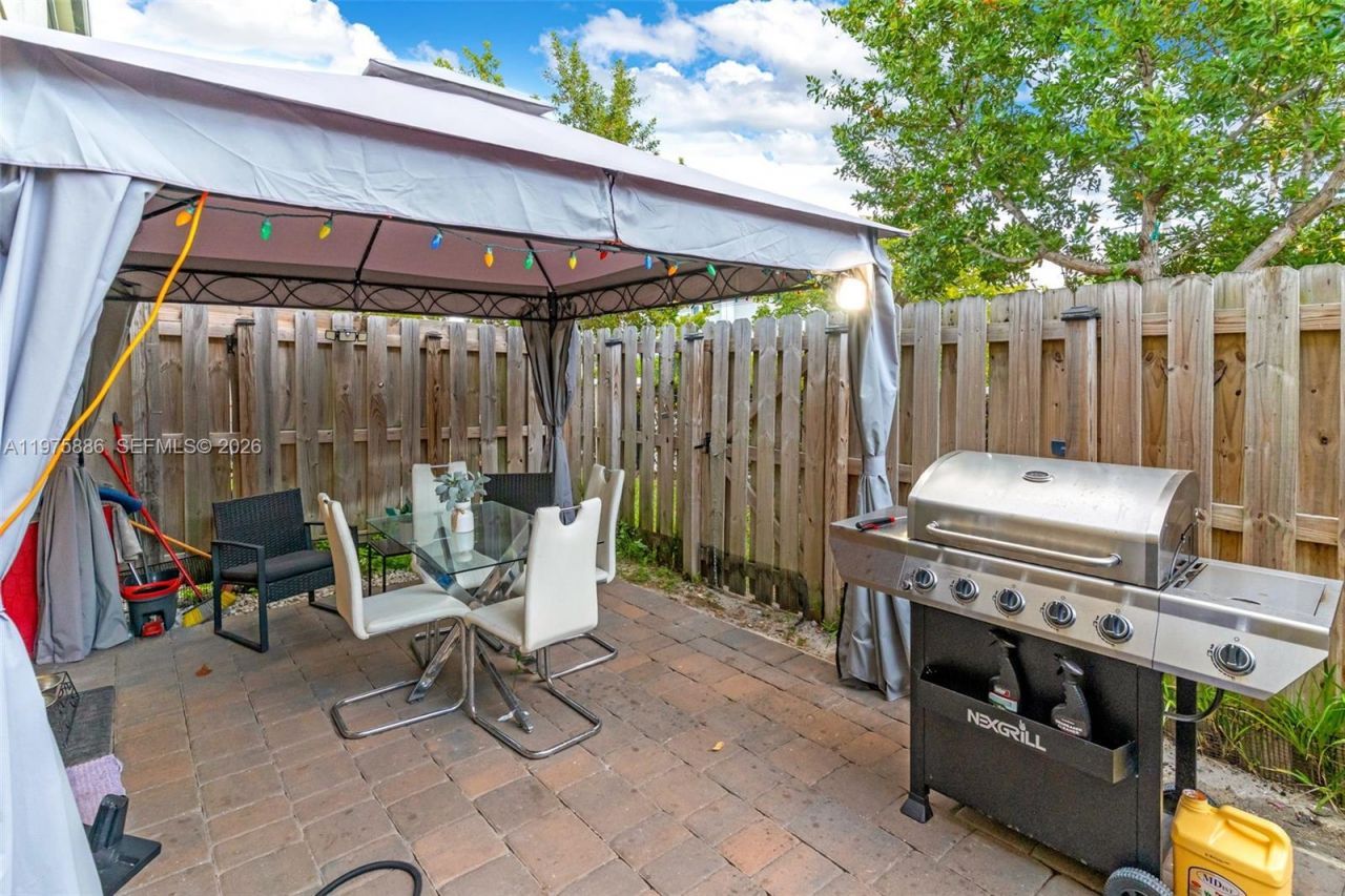 533 NE 5 Pl, Homestead, FL 33034 Photo