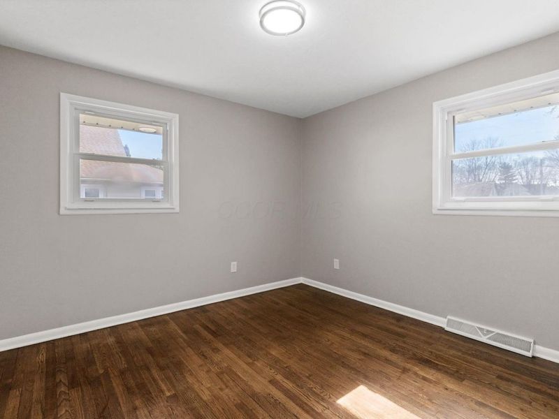 19 E Oak Street , Canal Winchester, OH 43110 Photo 11