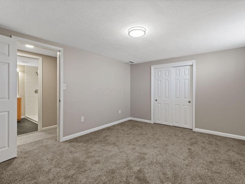 19 E Oak Street , Canal Winchester, OH 43110 Photo 24