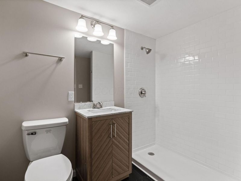 19 E Oak Street , Canal Winchester, OH 43110 Photo 26