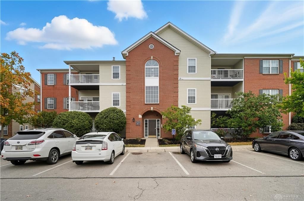 3752 Grant Ave, Beavercreek, OH 45431 Main Photo