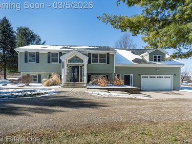 26117 Stancrest Drive, Lyon Twp, MI 48178