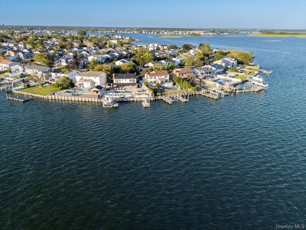 3600 Bertha Drive , Baldwin Harbor, NY 11510