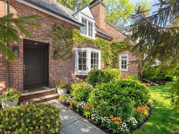 101 Upper North Highland Place, Croton-on-Hudson, NY 10520