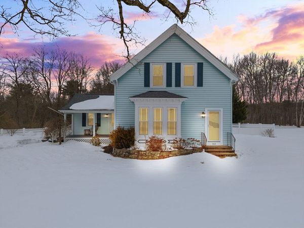 513 Old Post Rd, North Attleboro, MA 02760