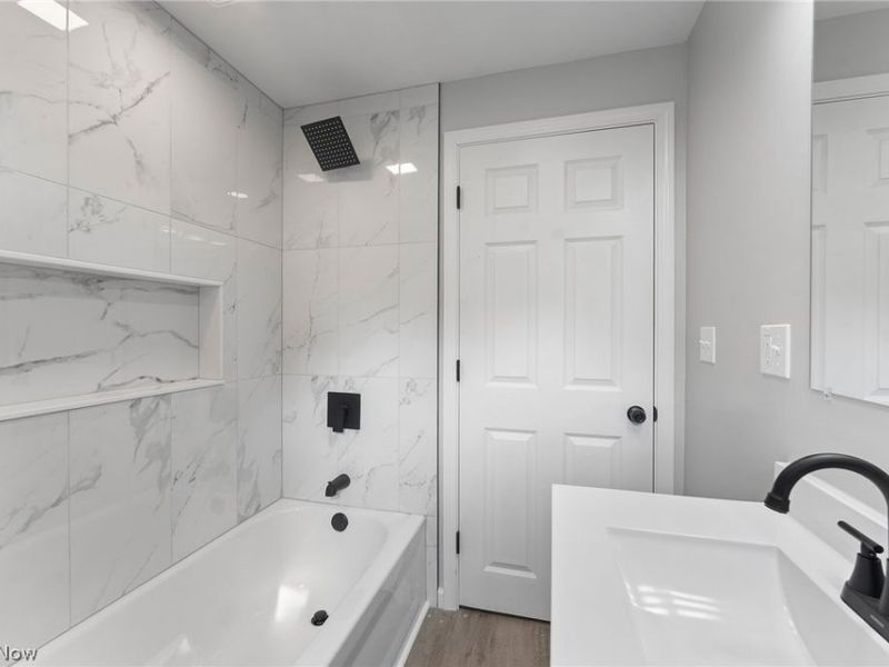 3510 E Heights Street SE, Warren, OH 44484 Photo 10