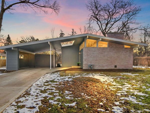 411 S 1st Street , Elburn, IL 60119