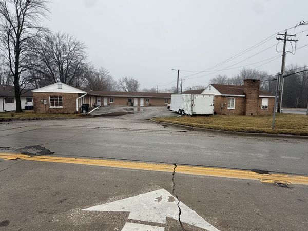 901 State Route 10 West, Clinton, IL 61727