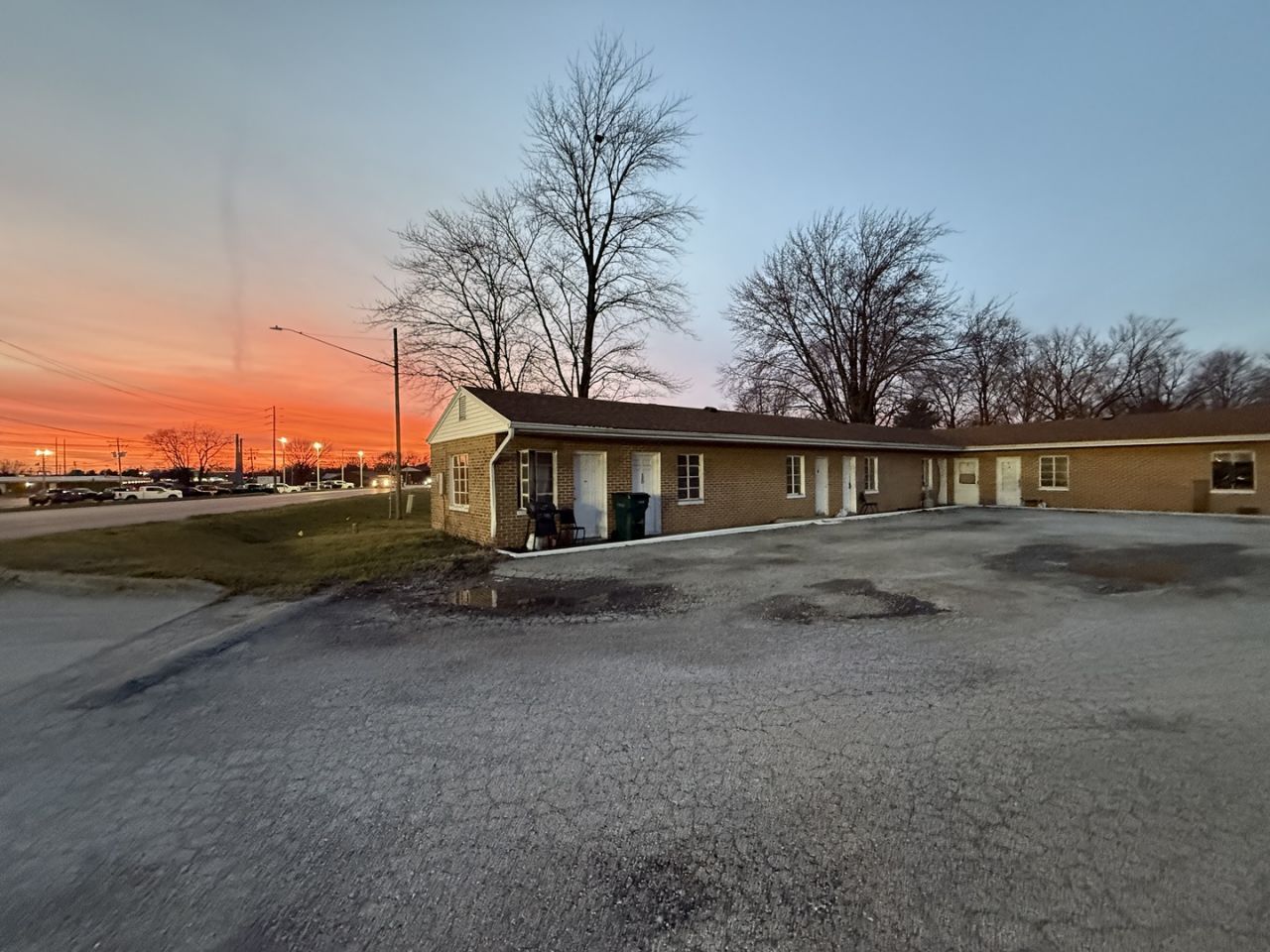 901 State Route 10 West, Clinton, IL 61727