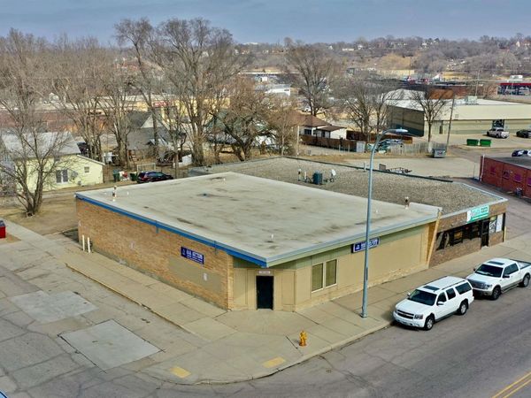 1021 W 7th St, Sioux City, IA 51103
