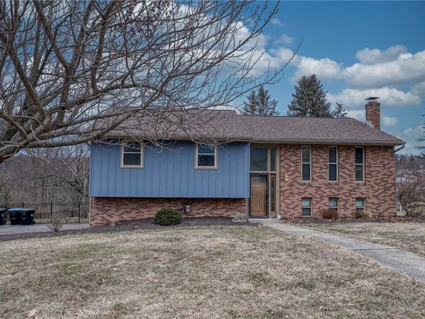 708 Brookshire Dr , Pittsburgh, PA 15237