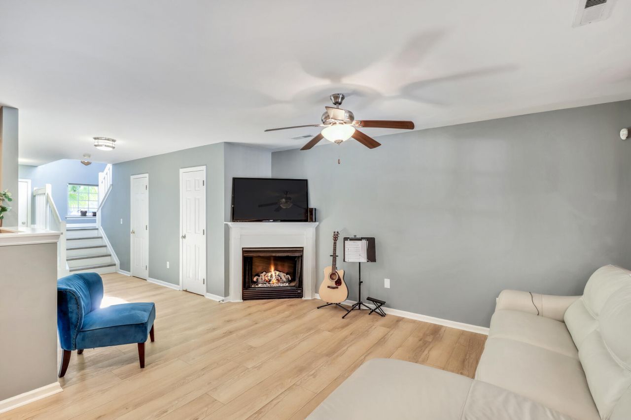 8653 Grassy Oak Trail Photo 5