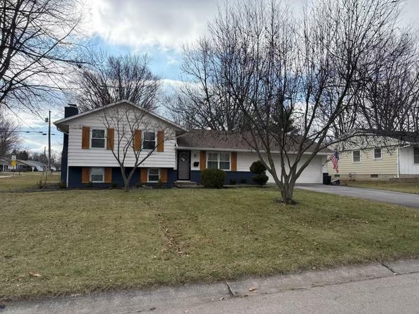 843 Pinehurst Street , Marysville, OH 43040
