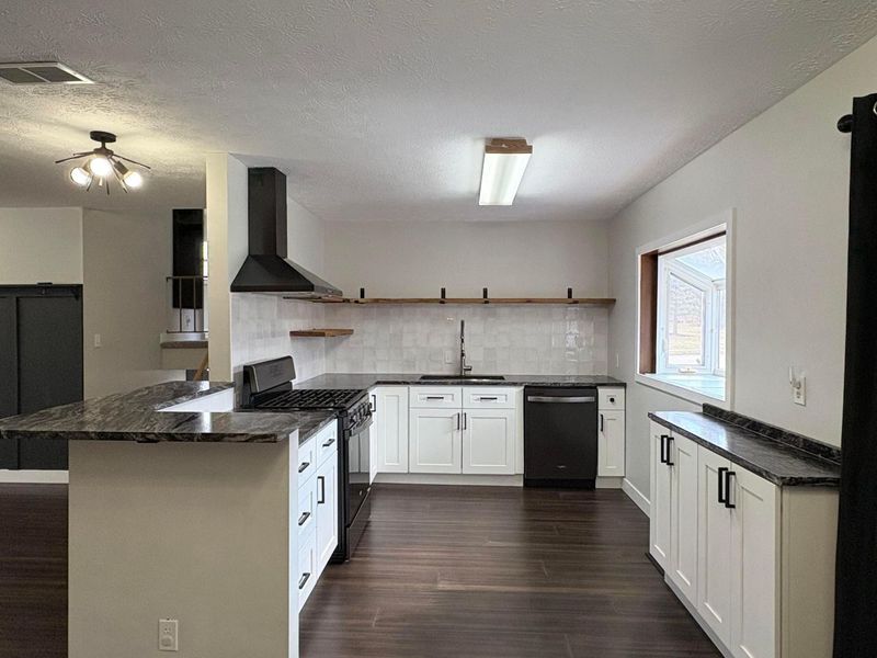 843 Pinehurst Street , Marysville, OH 43040 Photo 4