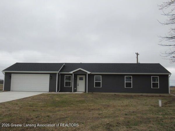 2990 N Hollister Road, Ovid, MI 48866