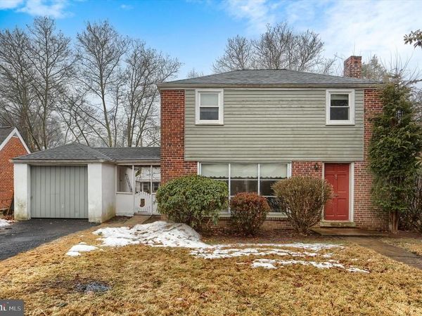 3 HIGHLAND DRIVE, CAMP HILL, PA 17011