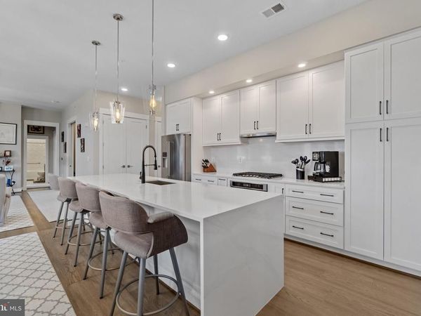 5 STATIONMASTER STREET SE, Unit 400, LEESBURG, VA 20175