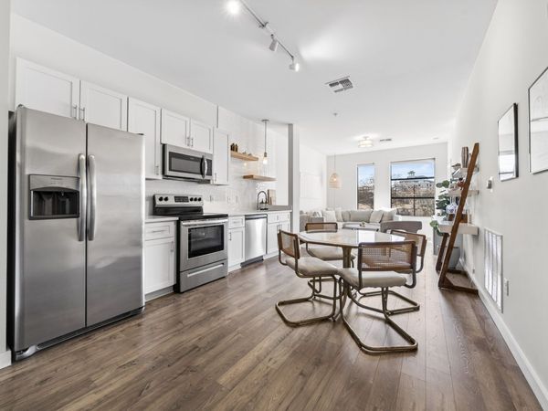 1900 12th Ave S, Unit 322, Nashville, TN 37203