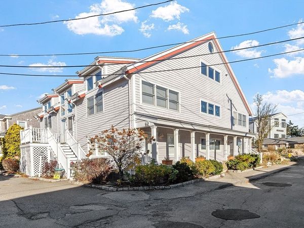 60 Rocky Neck Ave, Unit 202, Gloucester, MA 01930