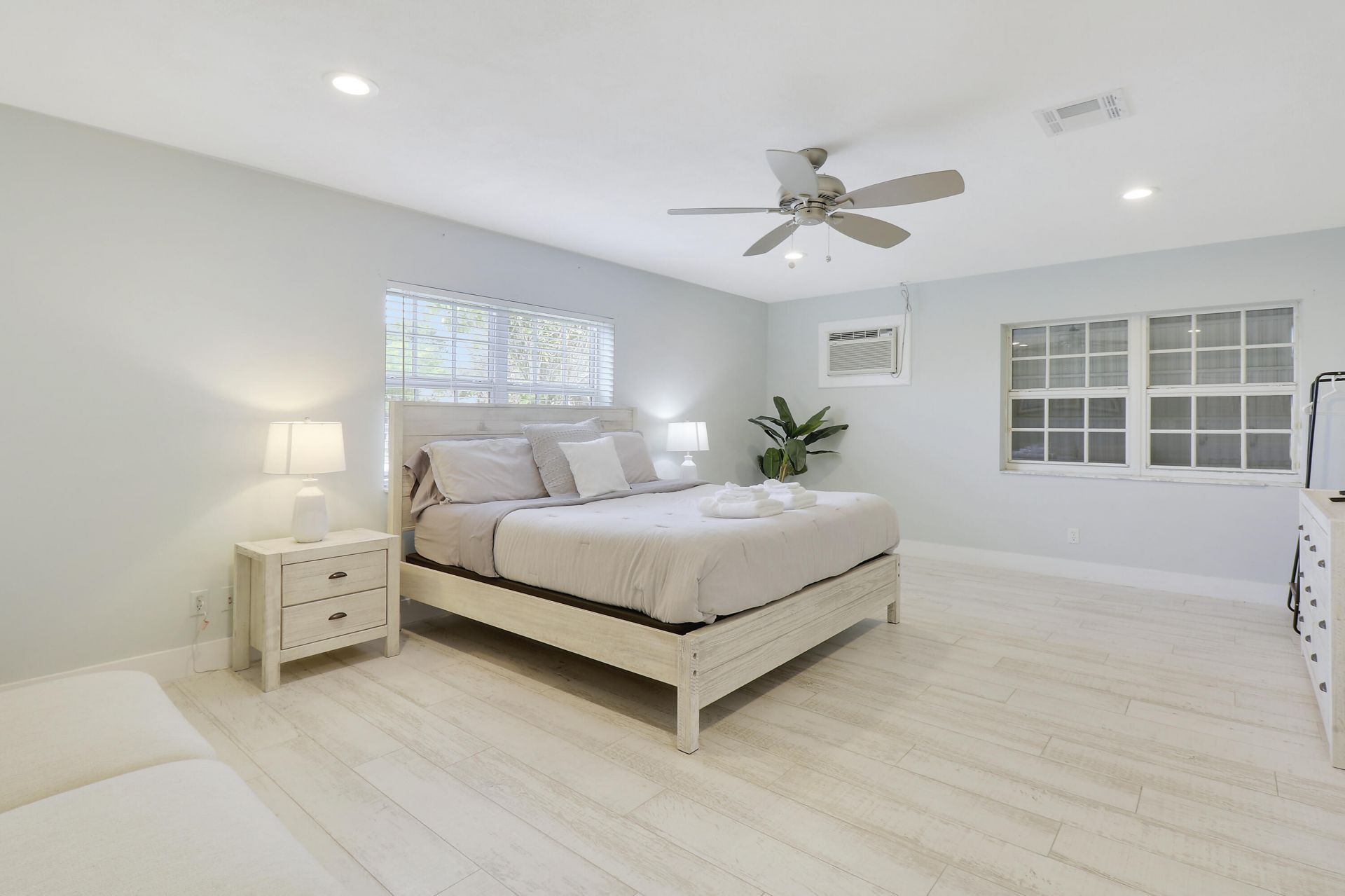 425 Marlin Road, North Palm Beach, FL 33408 Photo