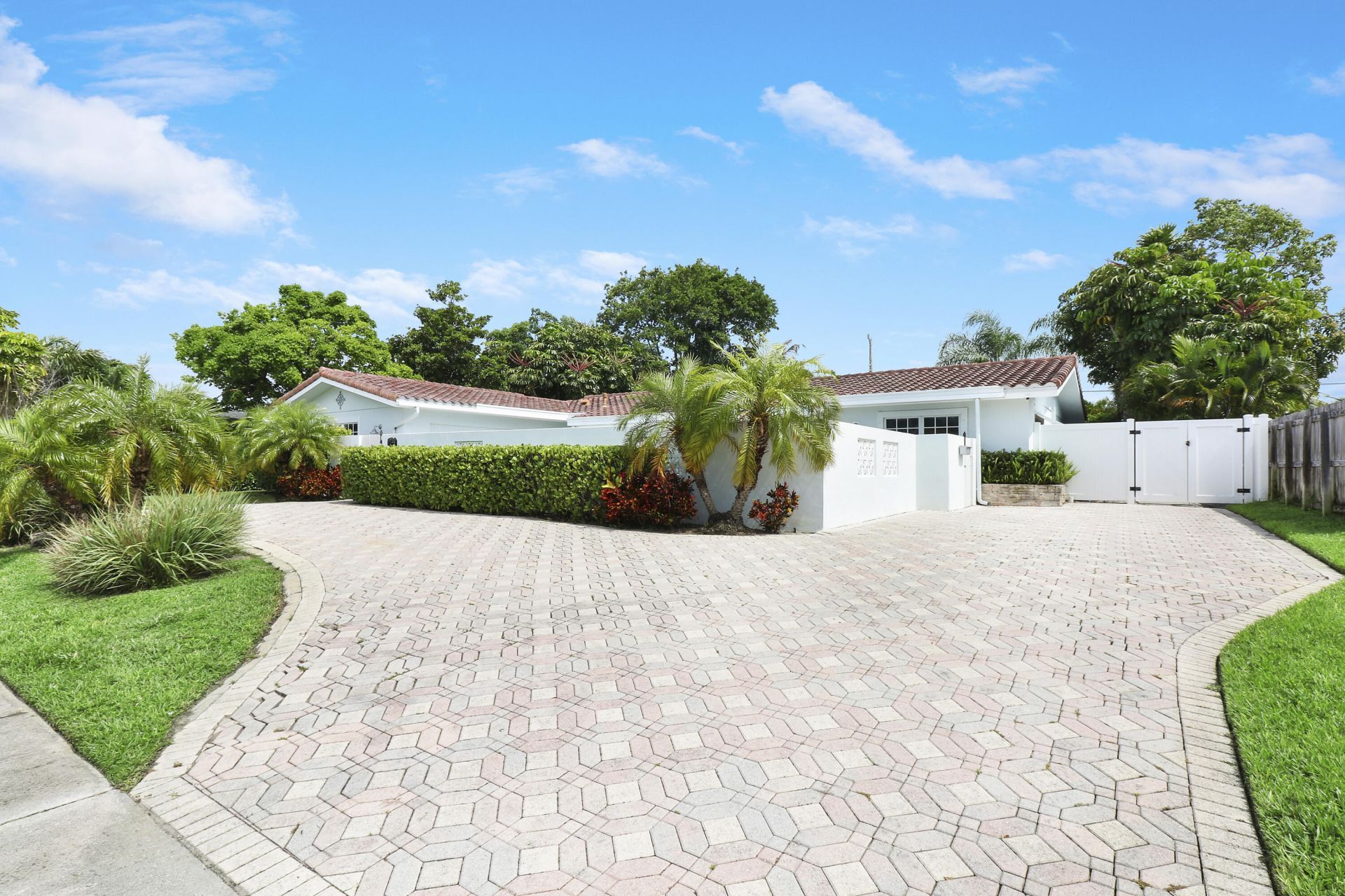 425 Marlin Road, North Palm Beach, FL 33408 Photo