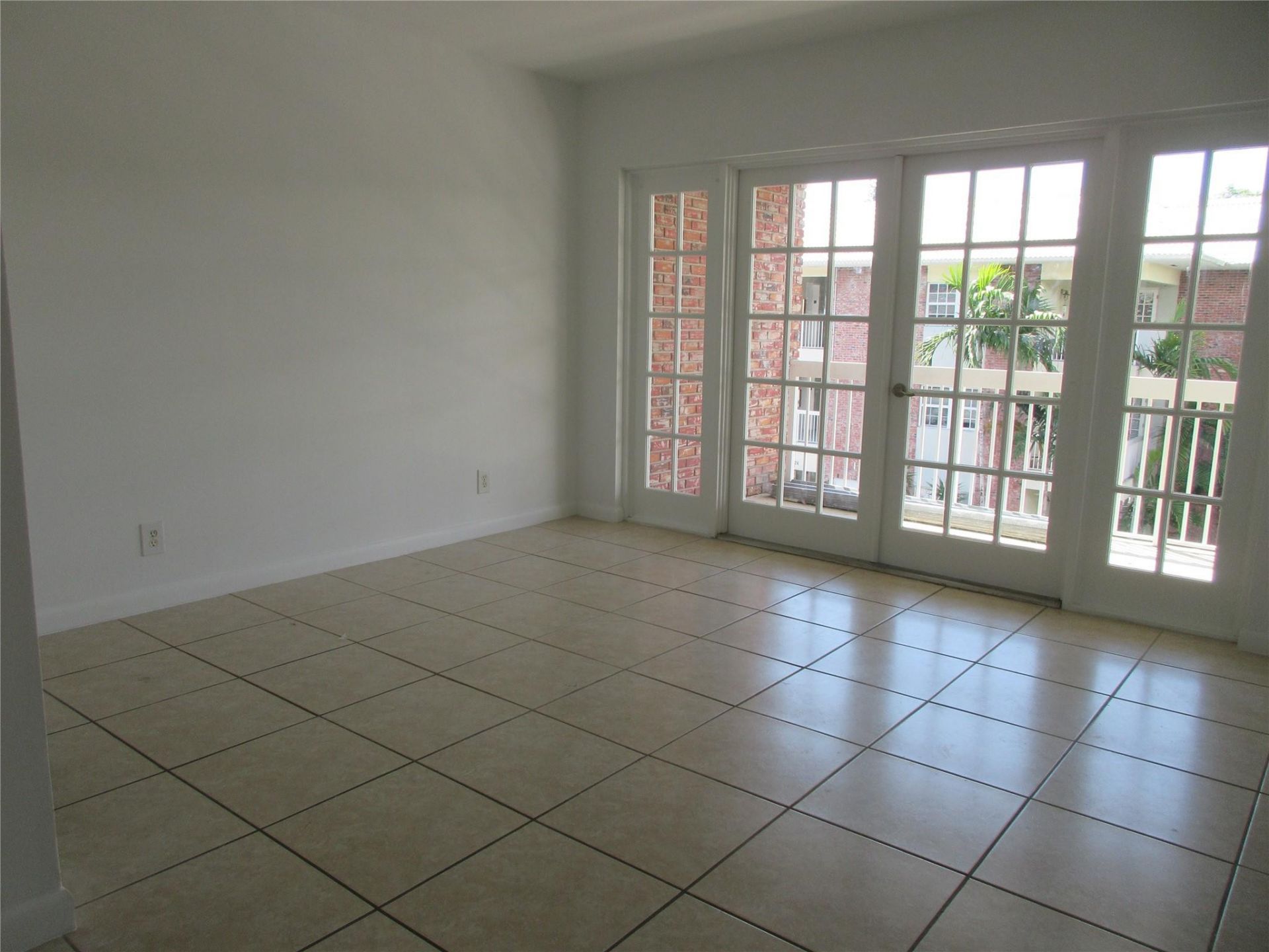 2420 SE 17th Street, Unit 306C, Fort Lauderdale, FL 33316 Photo