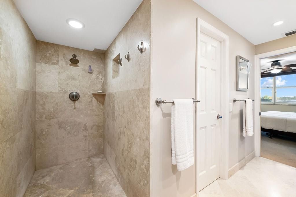 511 Bayshore Drive, Unit 501, Fort Lauderdale, FL 33304 Photo