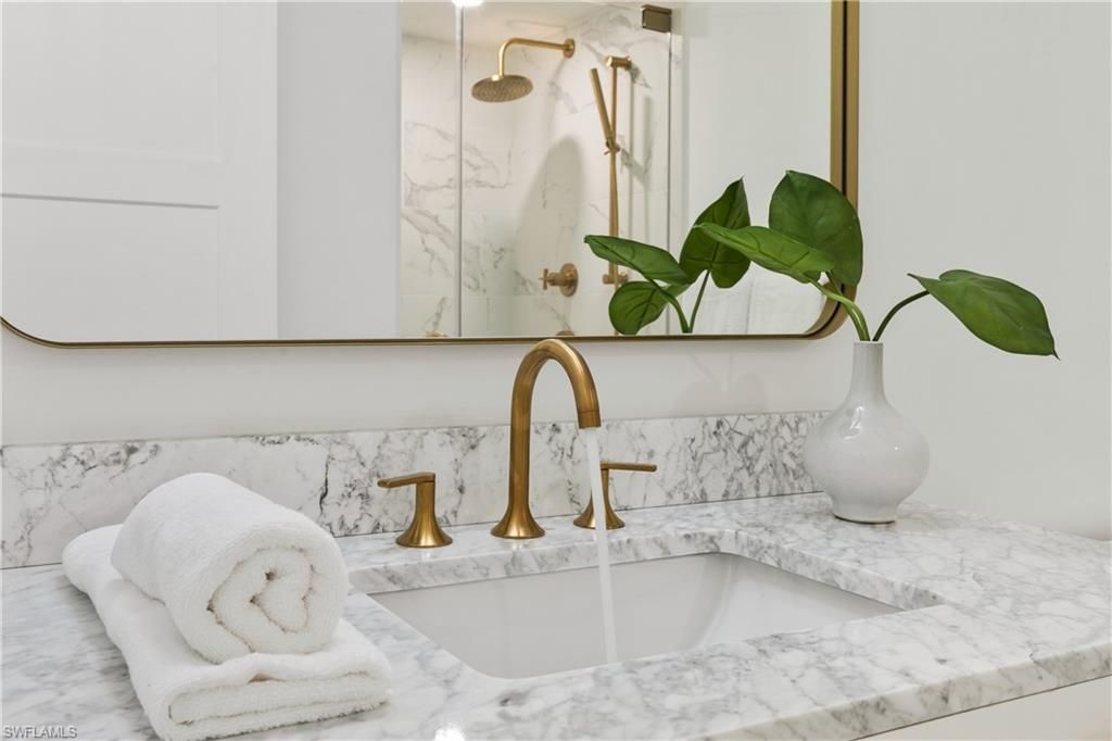 614 Broad Ave S, Naples, FL 34102 Photo