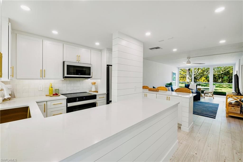 614 Broad Ave S, Naples, FL 34102 Photo