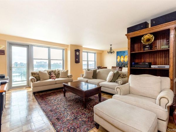 2500 Johnson , Unit 9P, Bronx, NY 10463