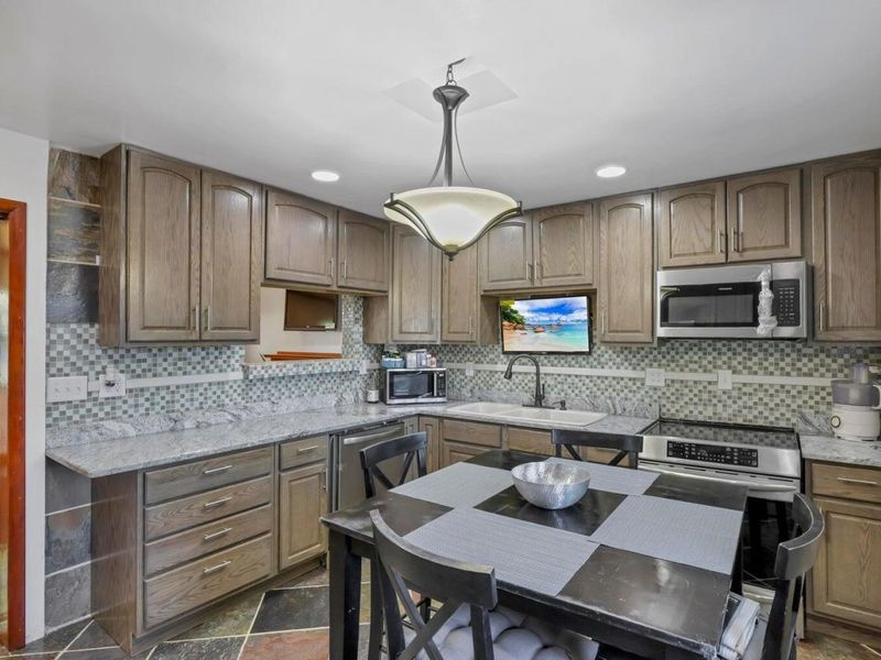 1751 Bide A Wee Park Avenue , Columbus, OH 43205 Photo 10