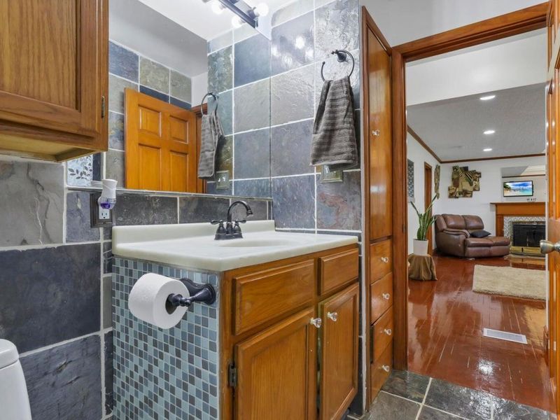 1751 Bide A Wee Park Avenue , Columbus, OH 43205 Photo 14