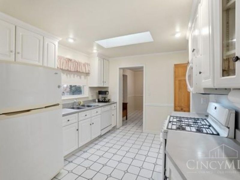 1139 Birney Lane, Anderson Twp, OH 45230 Photo 8