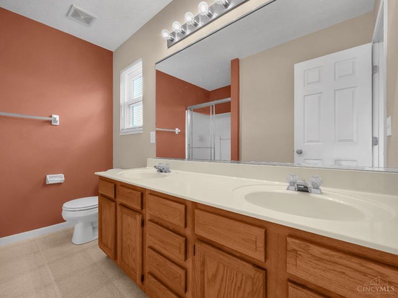 2048 Apple Knoll Lane, Monroe, OH 45044 Photo 20