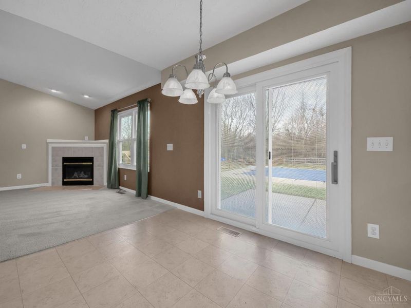 2048 Apple Knoll Lane, Monroe, OH 45044 Photo 8