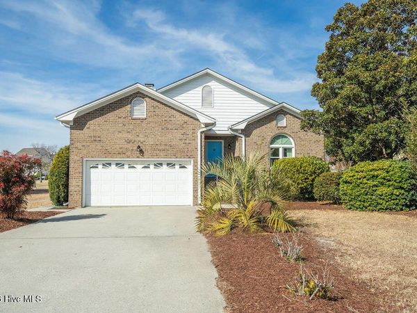 302 Colony Green Court, Wilmington, NC 28412