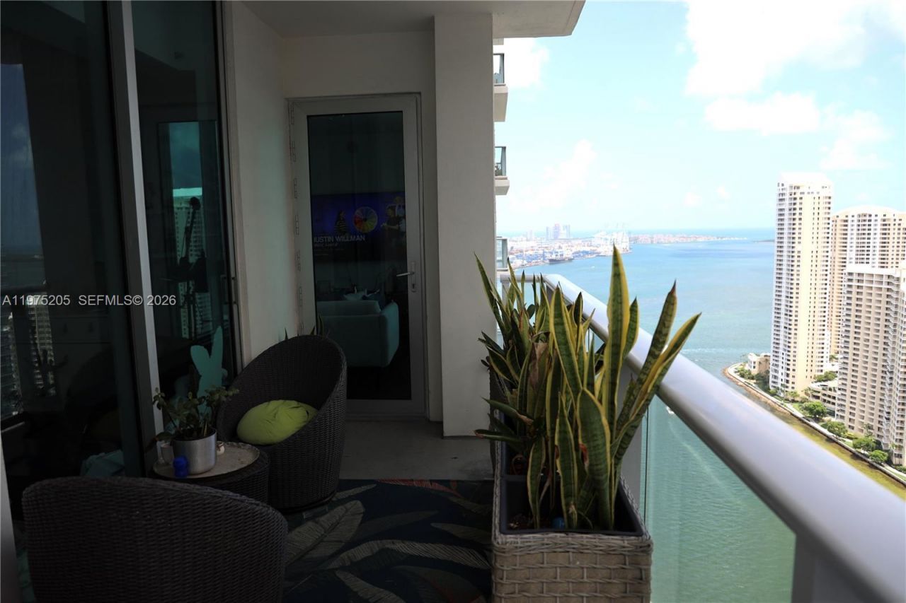 300 S Biscayne Blvd , Unit 3504, Miami, FL 33131 Photo