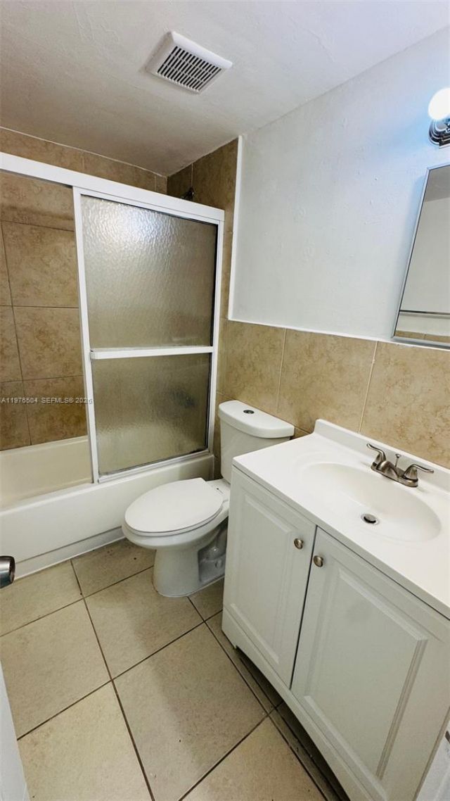 11005 SW 1st St , Unit 107, Sweetwater, FL 33174 Photo