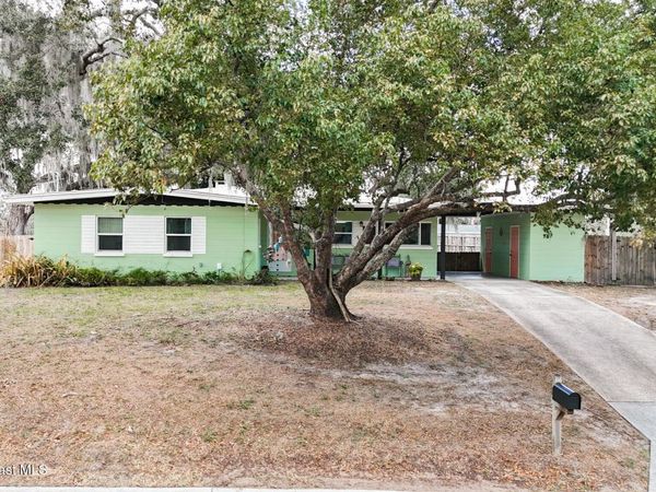 2 Holiday Lane S , Titusville, FL 32796