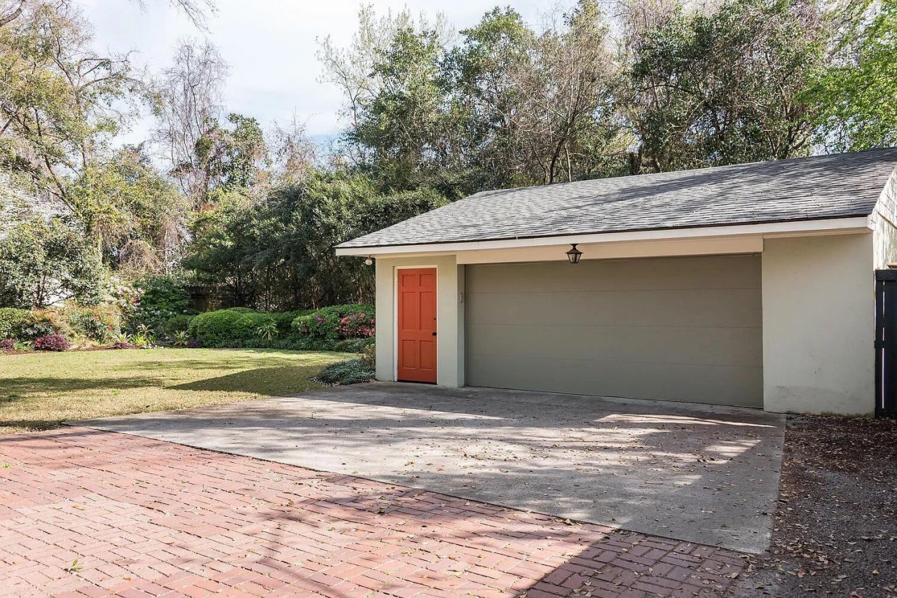 32 Jamestown Road Photo 22