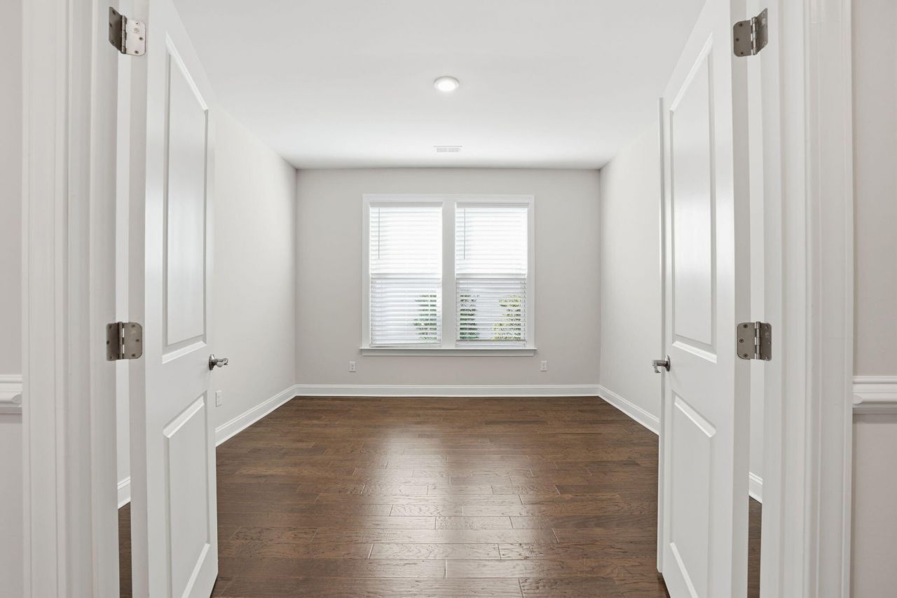 3033 Aura Lane Photo 11