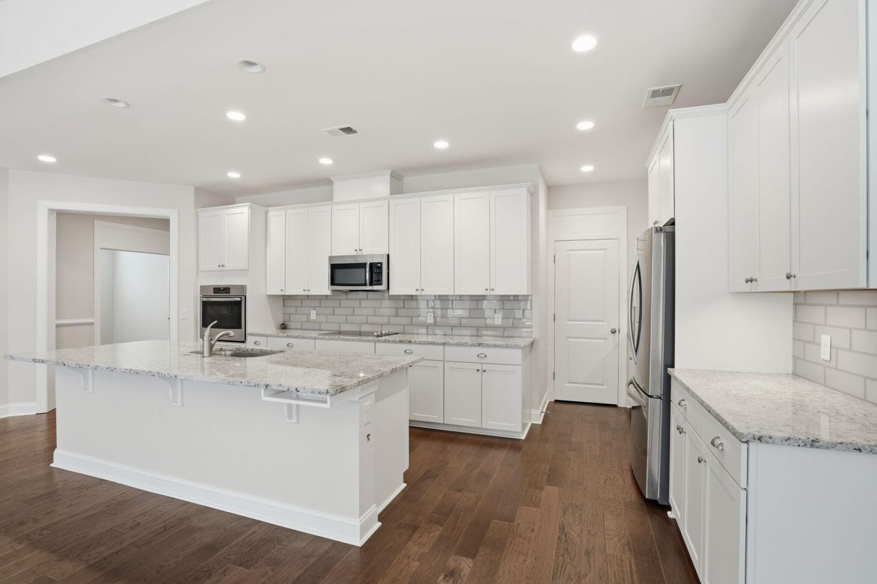 3033 Aura Lane Photo 13