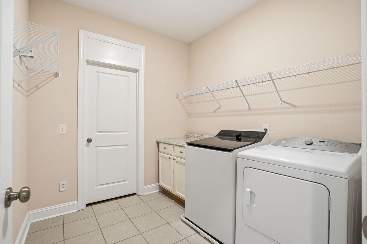 3033 Aura Lane Photo 27