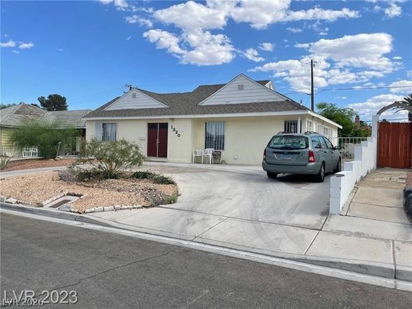 1320 E Norman Avenue , Las Vegas, NV 89104
