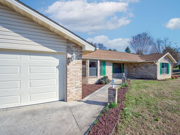 2929 Oak Top Court, Kodak, TN 37764